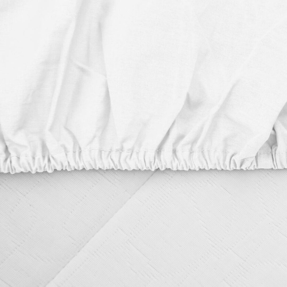 potrivit pentru saltele cu inaltime maxima de 30 cm . Material 100% Bumbac
