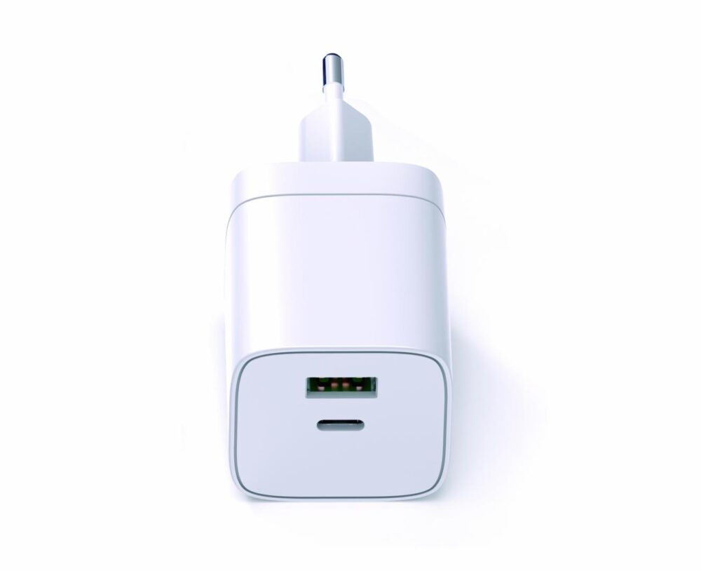 12V/3A